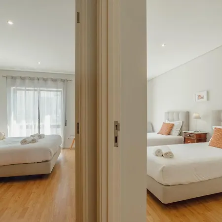 Downtown Design Apartment With Balcony By Vacationy Porto Exterior photo