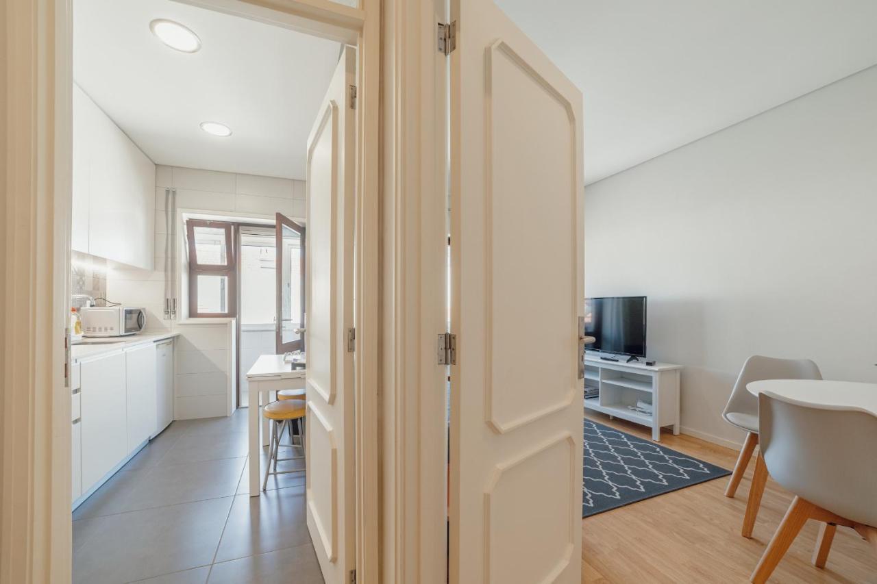 Apartment Downtown Design With Balcony By Vacationy Porto