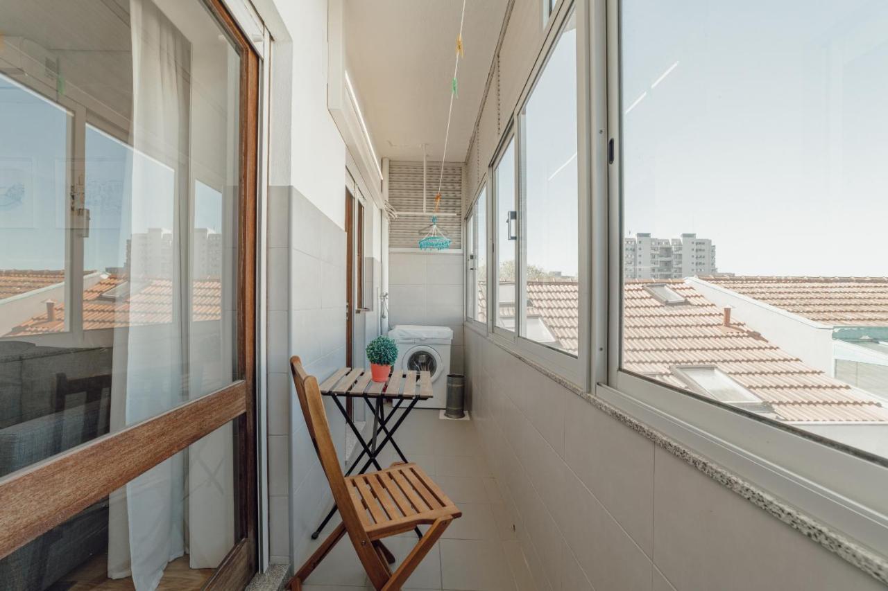 Apartment Downtown Design With Balcony By Vacationy *