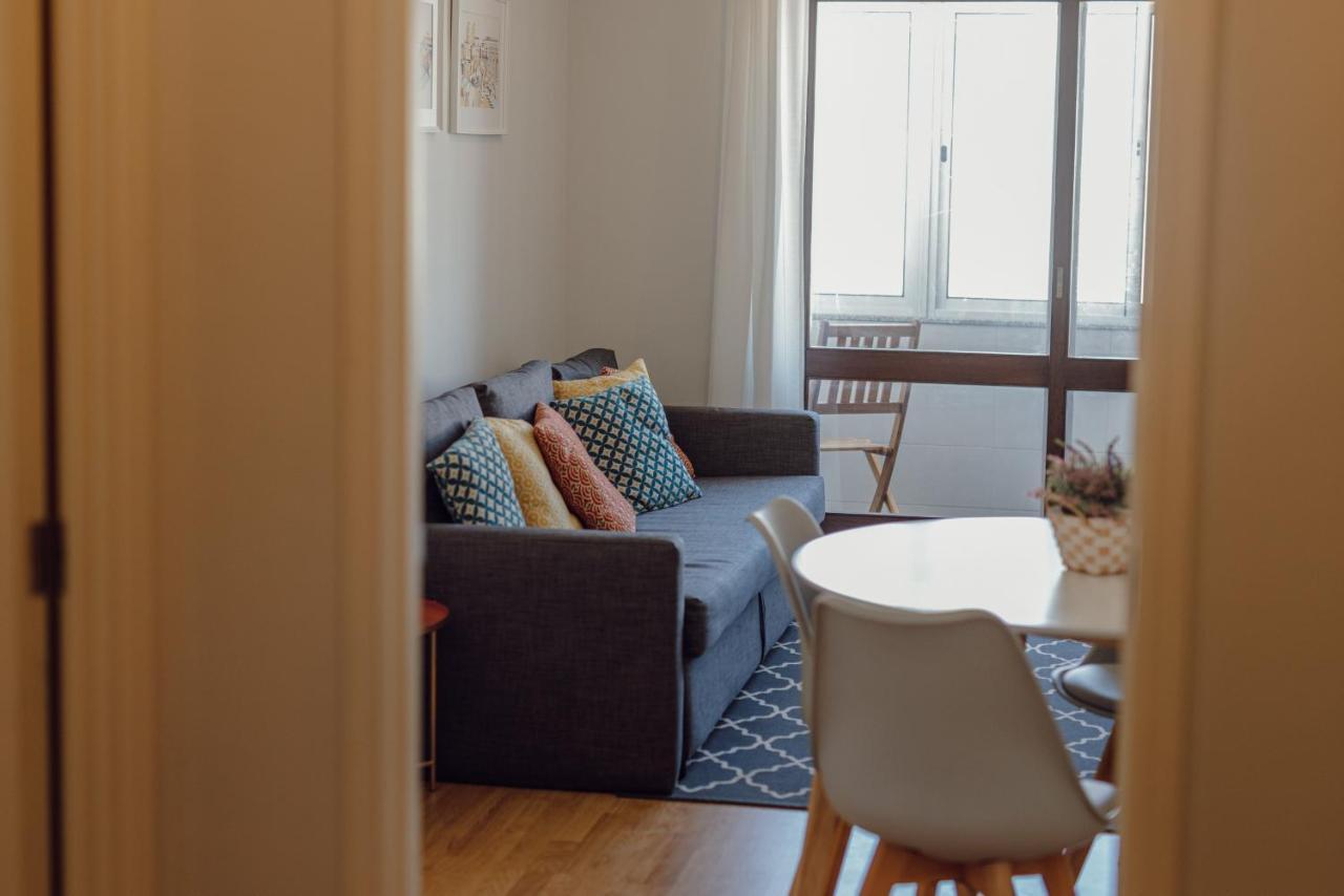 Downtown Design With Balcony By Vacationy Apartment *